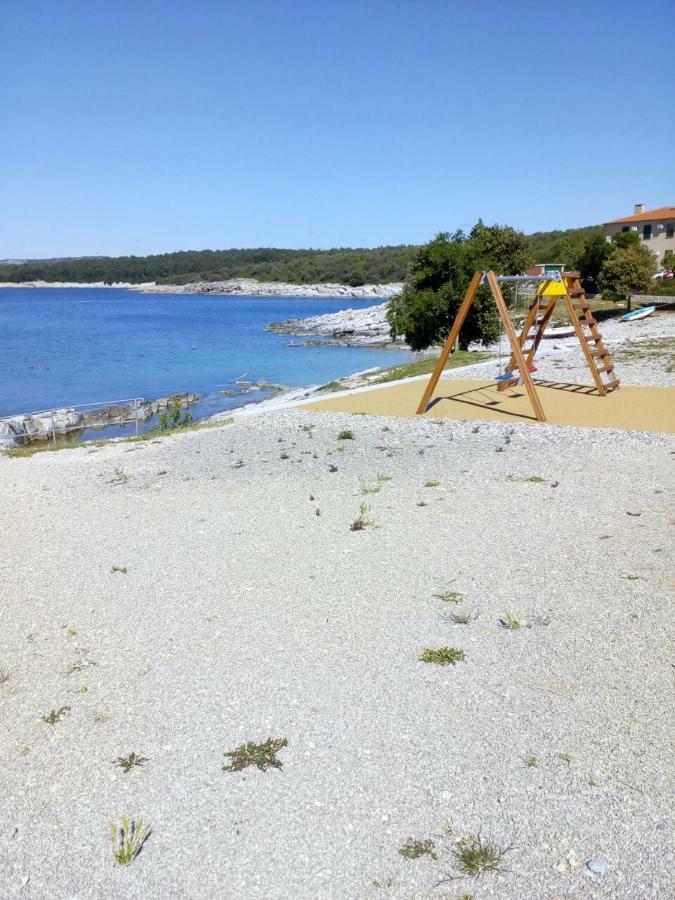 Koromačno Apartman Knapic מראה חיצוני תמונה
