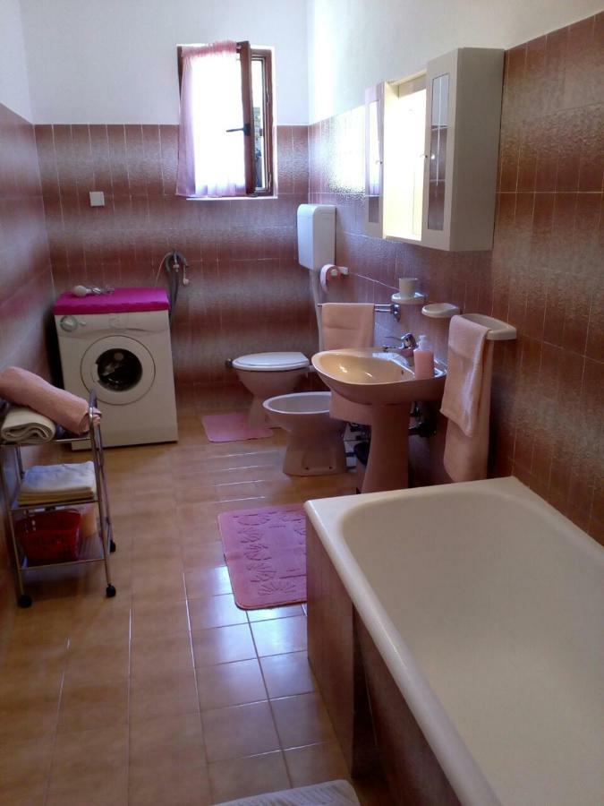 Koromačno Apartman Knapic מראה חיצוני תמונה